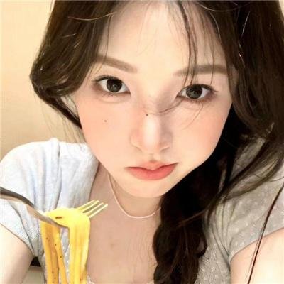 丑小鸭的天鹅湖